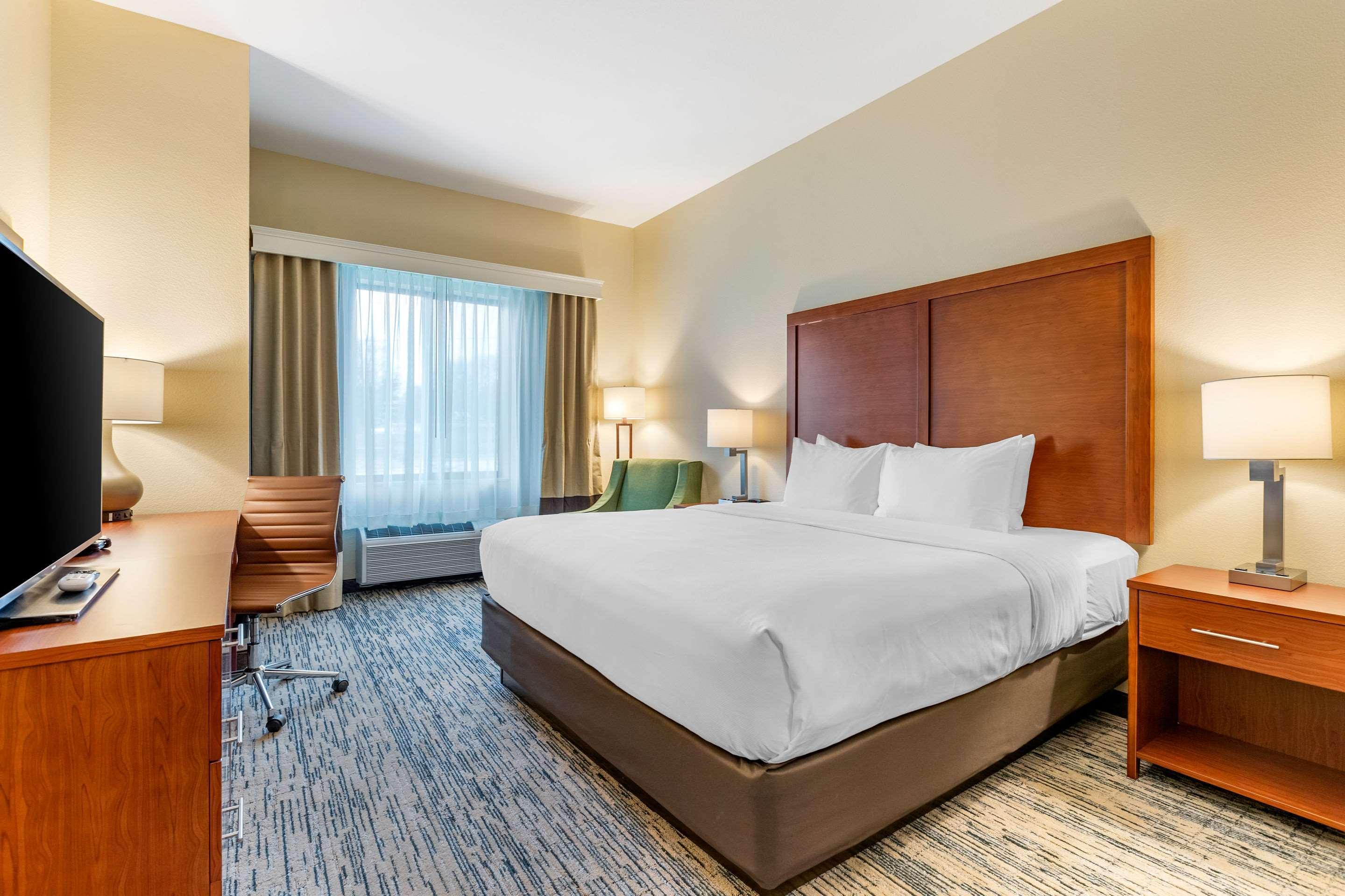 Hotel Comfort & West Des Moines
